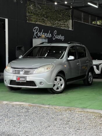 RENAULT SANDERO AUTOMATIQ