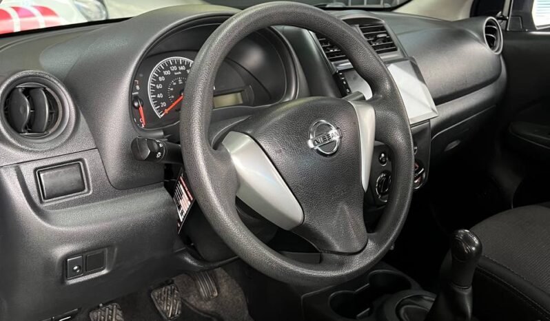 
								NISSAN VERSA DRIVE MT 1.6 SD full									