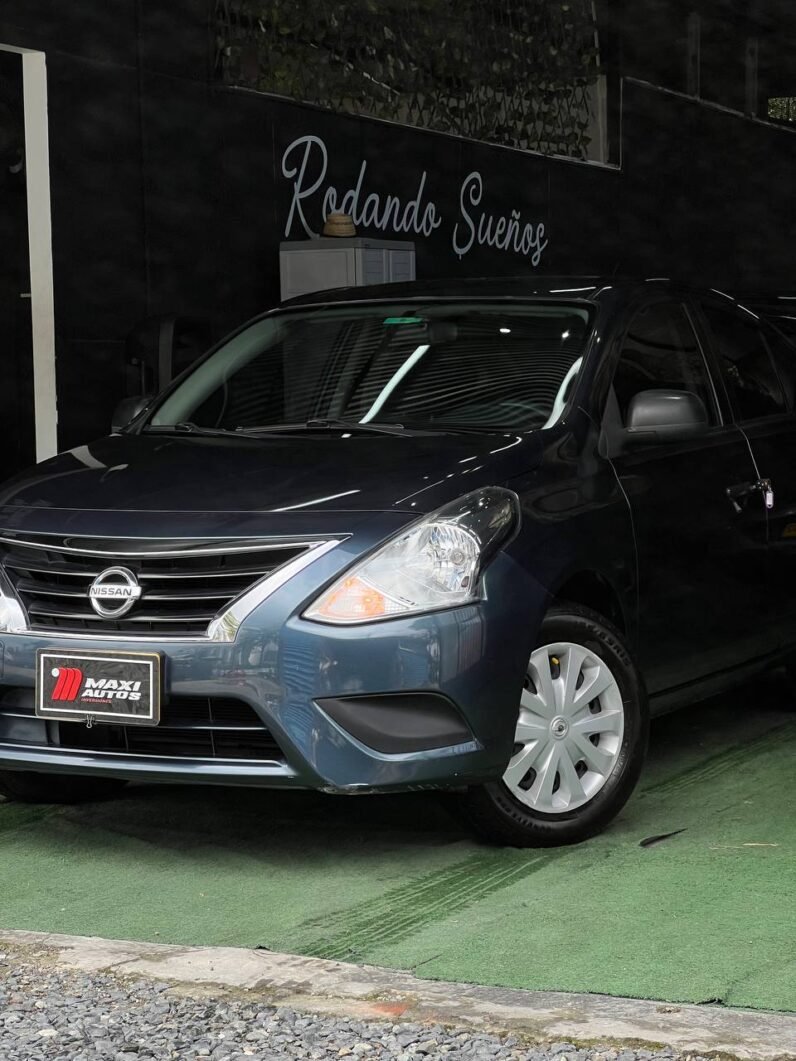 
								NISSAN VERSA DRIVE MT 1.6 SD full									