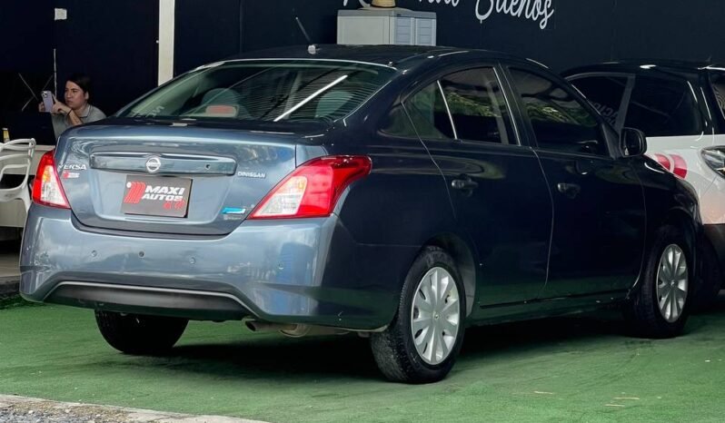 
								NISSAN VERSA DRIVE MT 1.6 SD full									