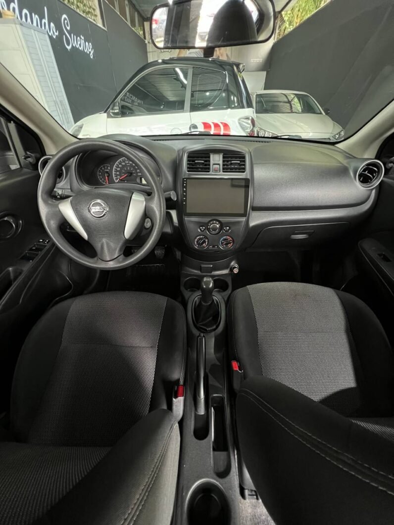 
								NISSAN VERSA DRIVE MT 1.6 SD full									