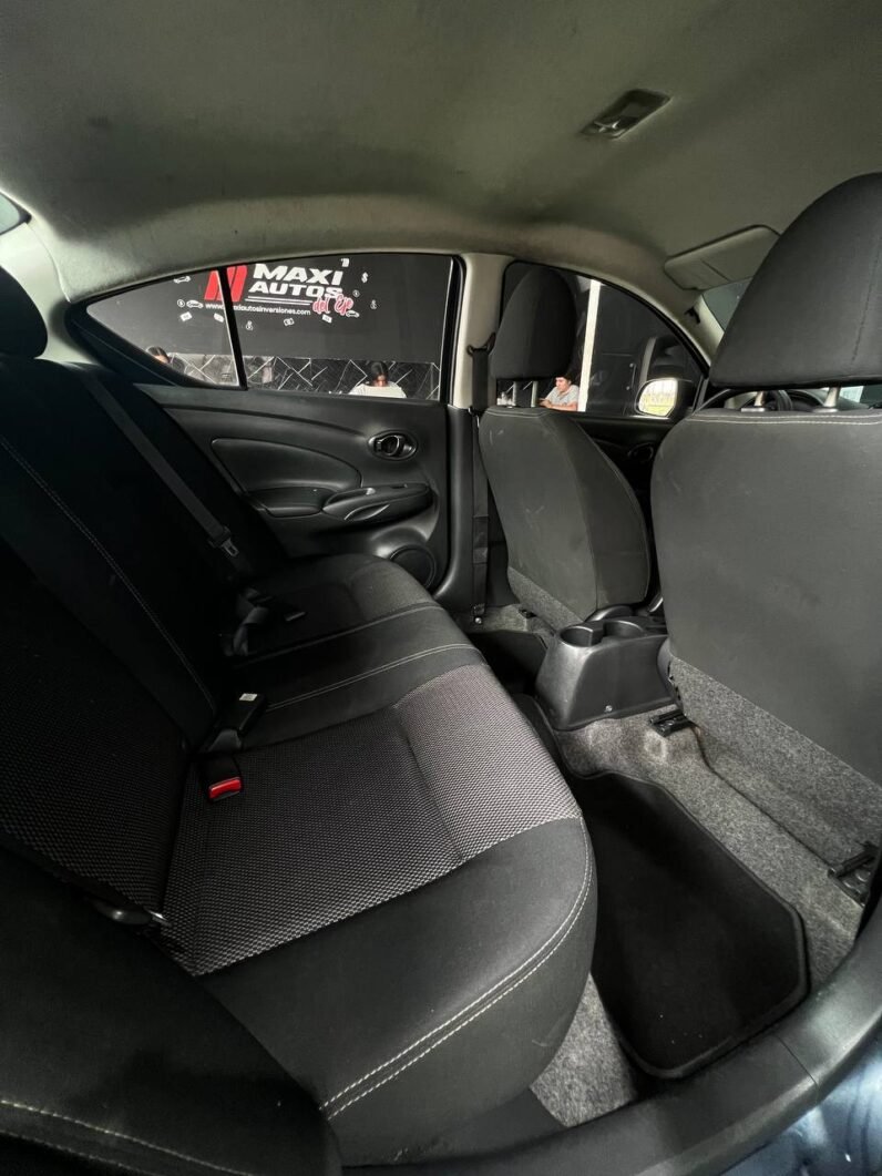 
								NISSAN VERSA DRIVE MT 1.6 SD full									