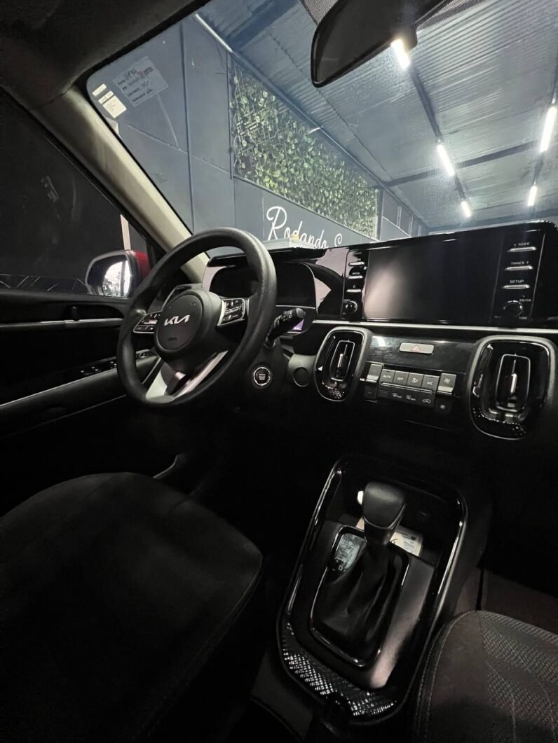 
								KIA SONET VIBRANT AT 1.5 full									