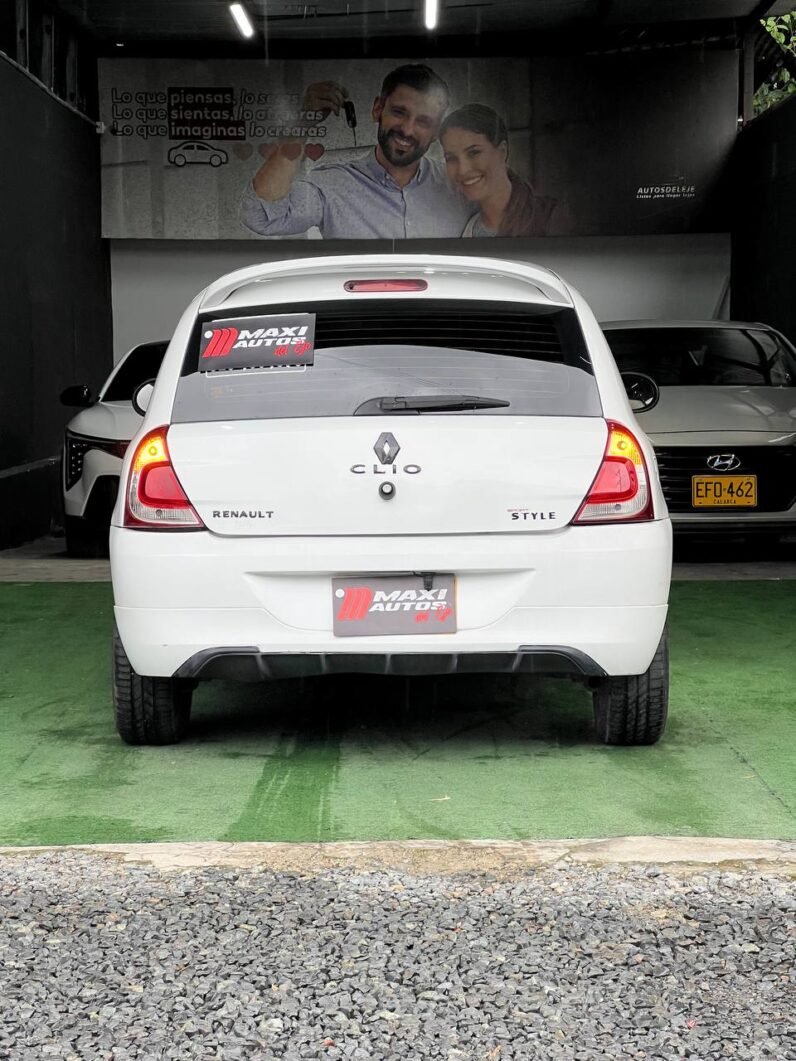 
								RENAULT CLIO STYLE full									