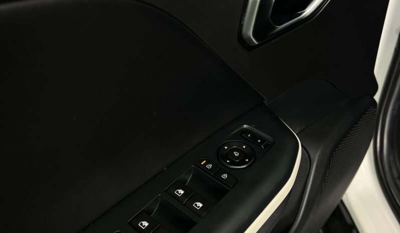 
								KIA K4 GT LINE AT 2.0 full									