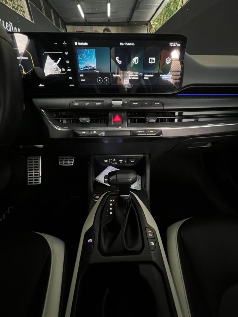 
								KIA K4 GT LINE AT 2.0 full									