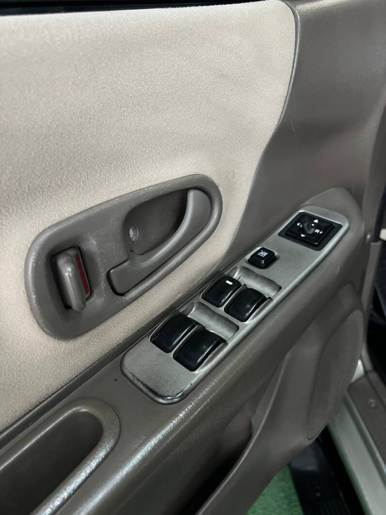 
								MITSUBISHI NATIVA 2.8 AT DIESEL 4X4 full									