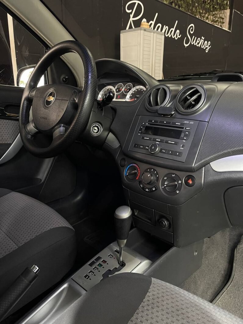 
								CHEVROLET AVEO EMOTION 5PTAS AT 1.6 full									