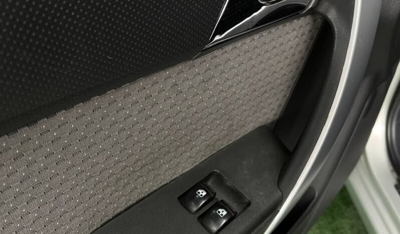 
								CHEVROLET AVEO EMOTION 5PTAS AT 1.6 full									