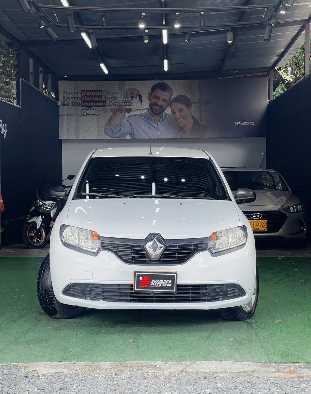 RENAULT SANDERO LIFE MT 1.6 HB