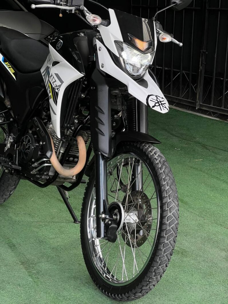 
								YAMAHA XTZ 250 full									