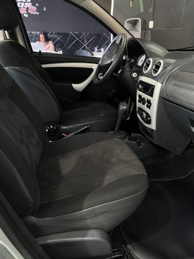 
								RENAULT SANDERO AUTOMATIQ full									