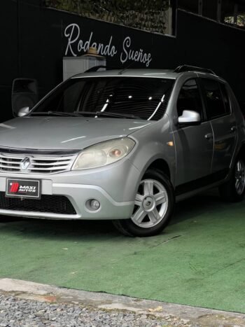 RENAULT SANDERO AUTOMATIQ