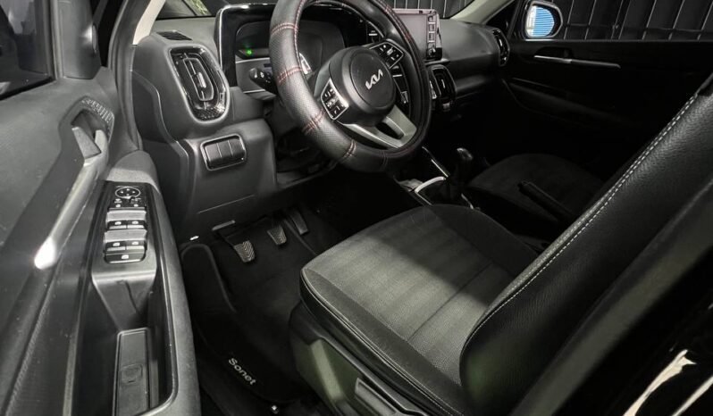 
								KIA SONET EMOTION MT full									