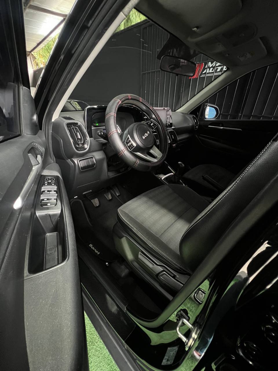 KIA SONET EMOTION MT