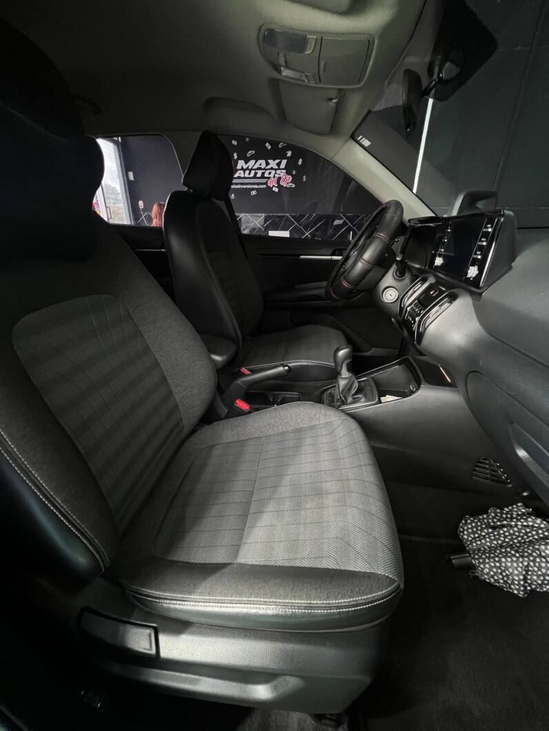 
								KIA SONET EMOTION MT full									