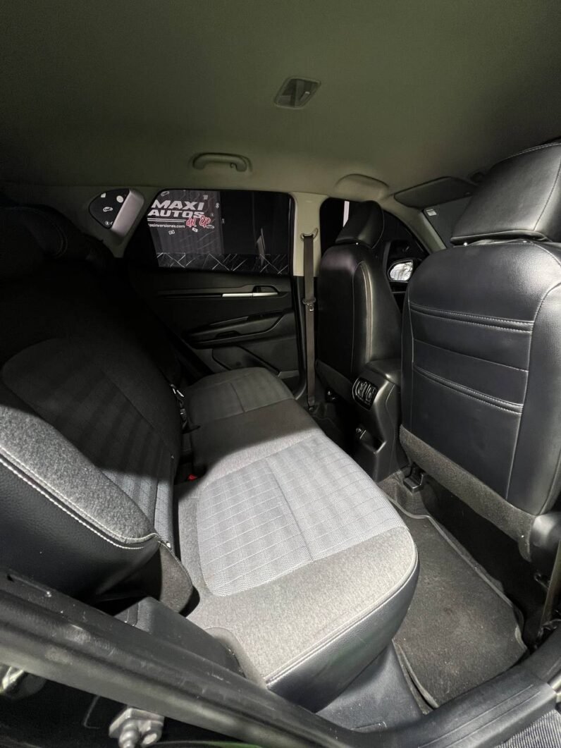 
								KIA SONET EMOTION MT full									