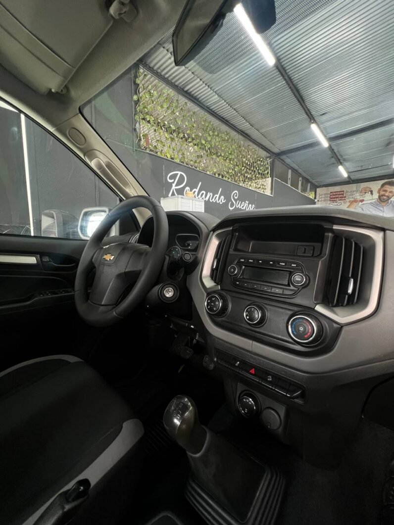 
								CHEVROLET COLORADO LT MT 4X4 2.8 DIESEL full									