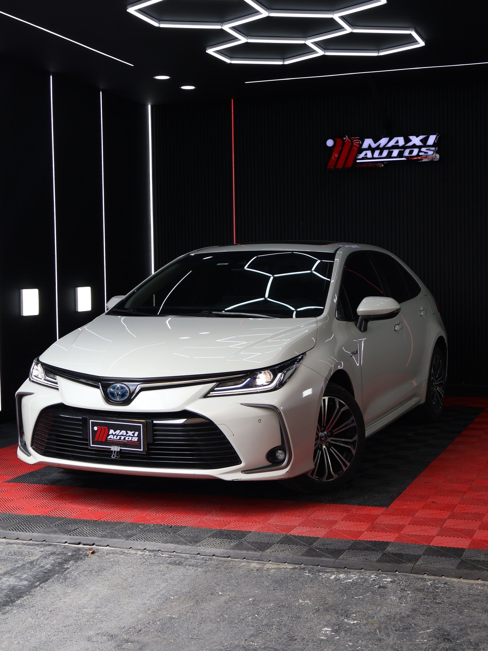 TOYOTA COROLLA  SEG AT HIBRIDO 1.8 AT