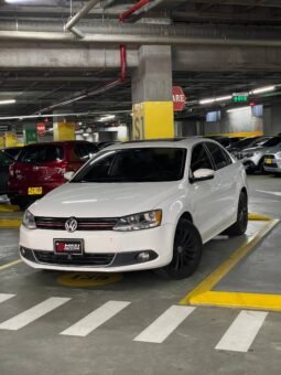 VOLKSWAGEN NEW JETTA CONFORTLINE 2.5L AT