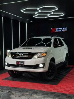 TOYOTA FORTUNER SRV 3.0 AT  DIESEL 4X4