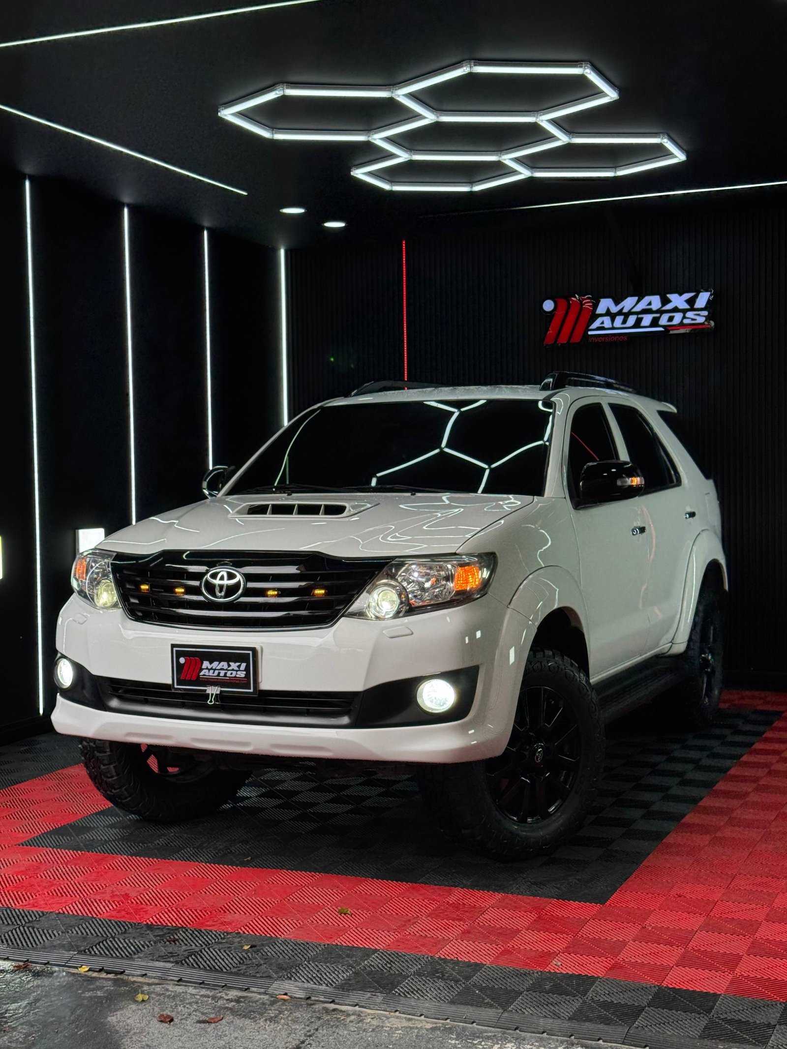 TOYOTA FORTUNER SRV 3.0 AT  DIESEL 4X4