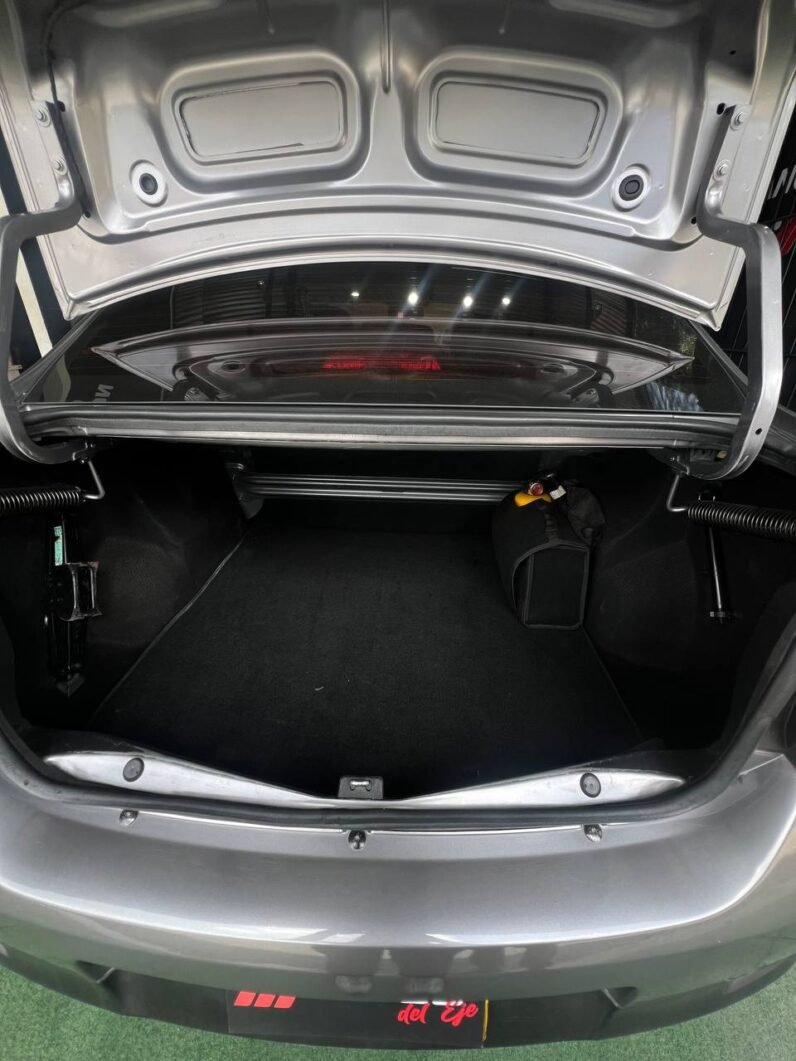 
								RENAULT LOGAN LIFE AUTOMATICO full									