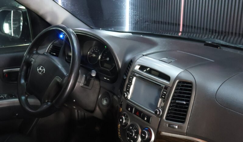 
								HYUNDAI SANTAFE GL 2.4 AT 4X4 full									