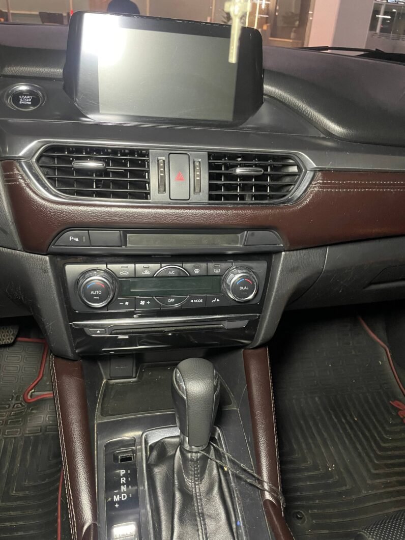 
								MAZDA 6 Grand Touring AT 2.5 full									