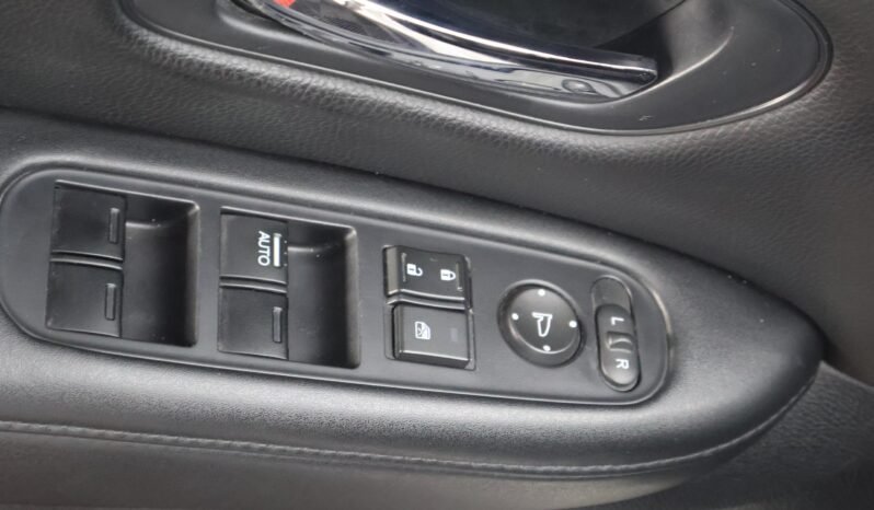 
								HONDA HRV XTYLE 1.800 AUT 4X2 full									