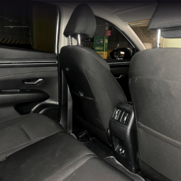 
										HYUNDAI TUCSON GL ADVANCE MT 2.0 GSL full									