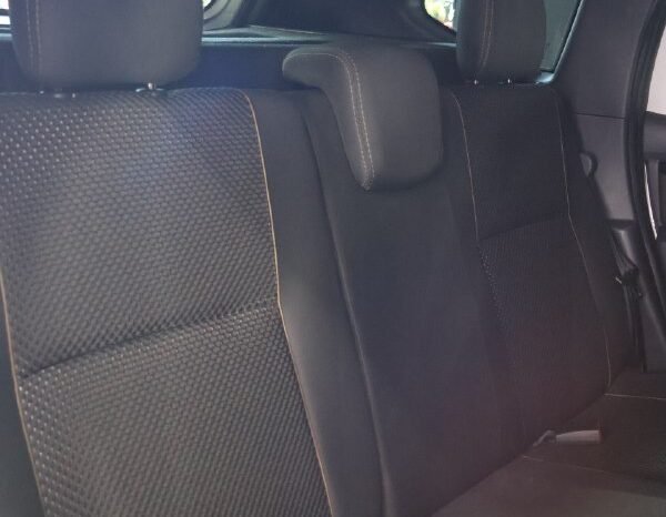 
								RENAULT DUSTER DYNAMIQUE 2.O MT 4X2 full									