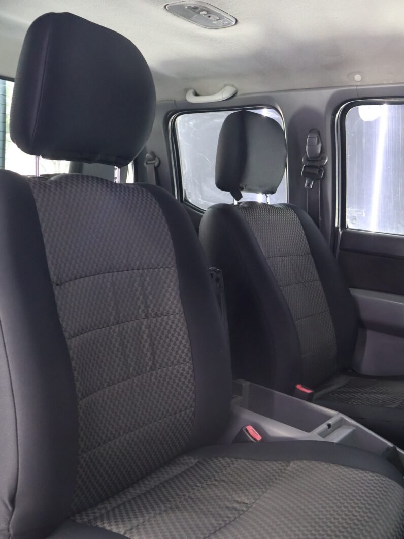 
								MAZDA BT50 MT 4X4 2.5 DIESEL full									