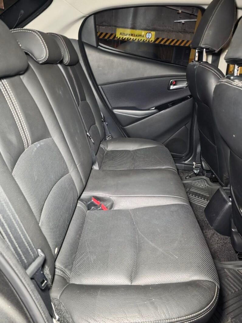 
								MAZDA 2 GRAND TOURING LX 1.5 AT full									