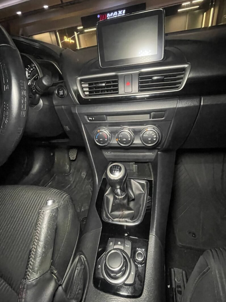 
								MAZDA 3 TOURING MT full									