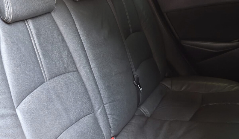 
								MAZDA 2 GRAND TOURING 1.5 MT full									