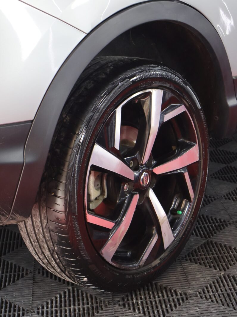 
								NISSAN QASHQAI EXCLUSIVE 4×4 AT full									