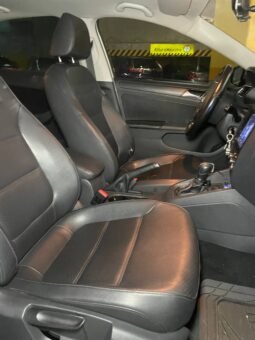 
										VOLKSWAGEN NEW JETTA CONFORTLINE 2.5L AT full									