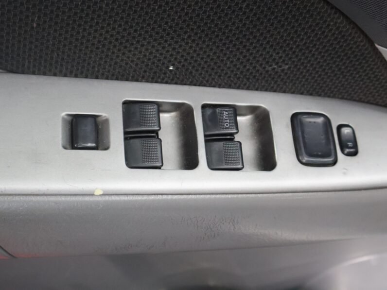 
								MAZDA BT50 MT 4X4 2.5 DIESEL full									