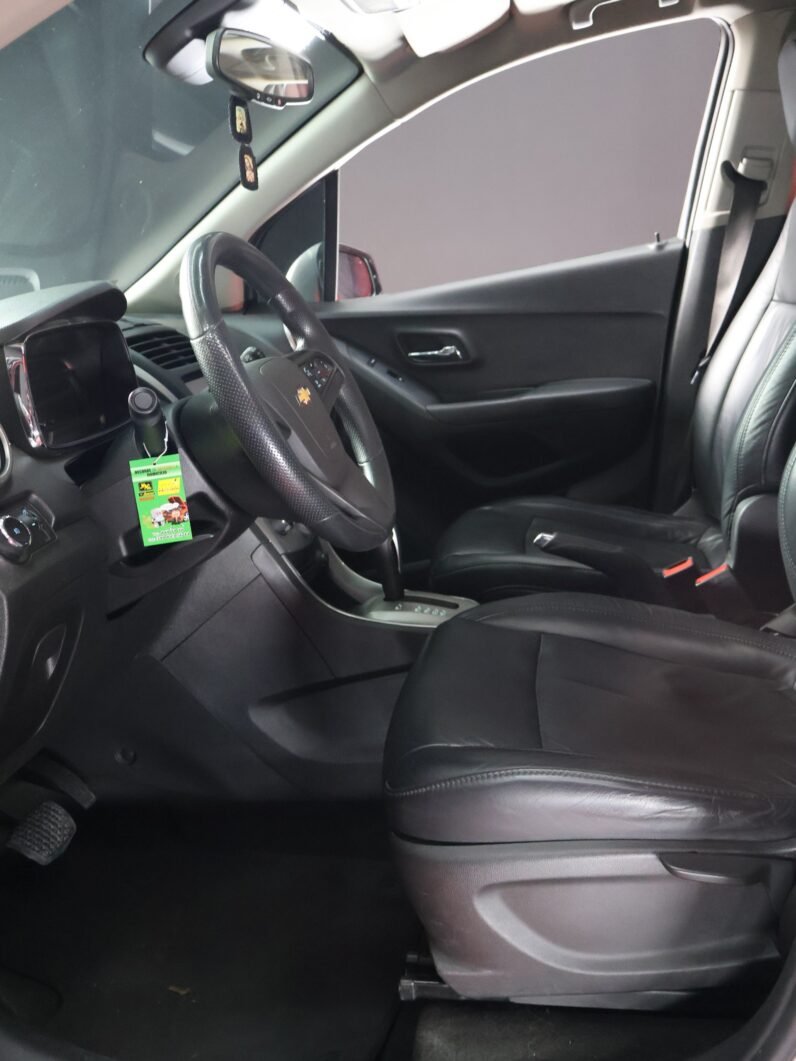 
								CHEVROLET TRACKER LS AT 1.8 4X2 full									