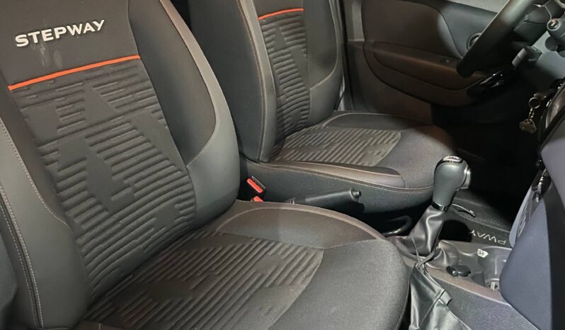 
								RENAULT STEPWAY INTENS AUT CVT 1.6 full									