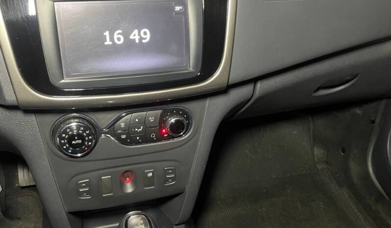 
								RENAULT STEPWAY INTENS AT full									