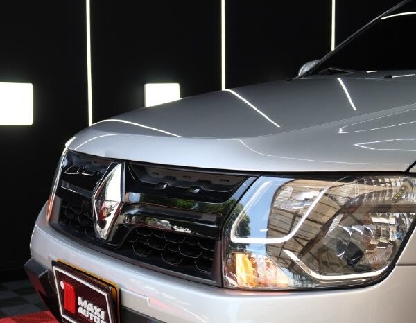 
								RENAULT DUSTER DYNAMIQUE 2.O MT 4X2 full									