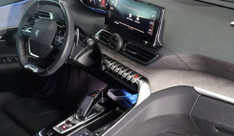 
								PEUGEOT 3008 GT LINE 1.6 AT full									