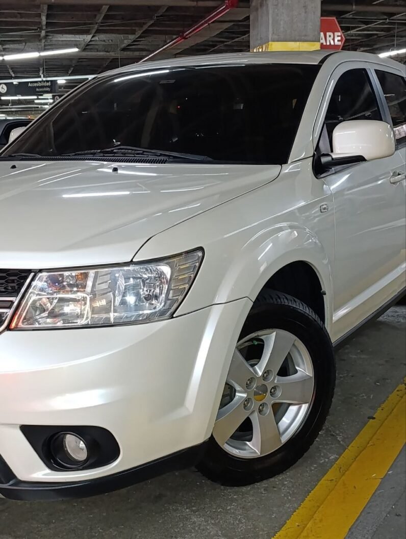 
								DODGE JOURNEY SE 2.4L AUT 4X2 7P full									
