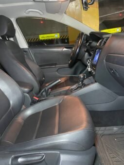 
										VOLKSWAGEN NEW JETTA CONFORTLINE 2.5L AT full									