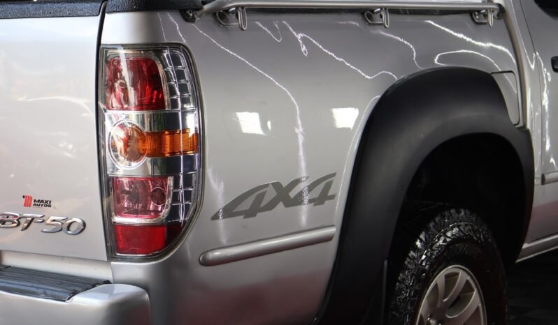 
								MAZDA BT50 MT 4X4 2.5 DIESEL full									