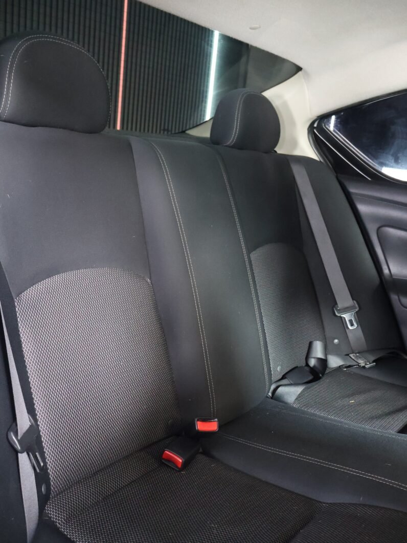 
								NISSAN VERSA SENSE MT 1.6 full									