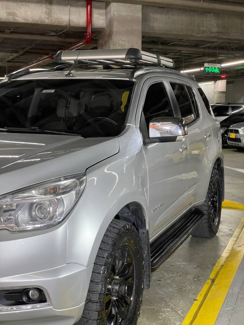 
								CHEVROLET TRAILBLAZER LTZ TP 2.8L 4X4 DIESEL full									