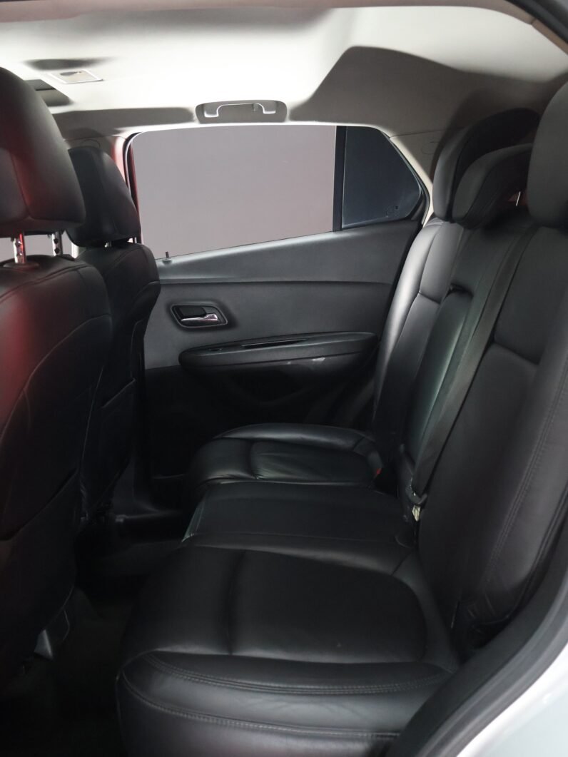 
								CHEVROLET TRACKER LS AT 1.8 4X2 full									